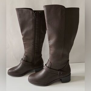 Hawkwell Women’s Wide Calf Knee High Riding Boots Brown Size 6 New with Tags